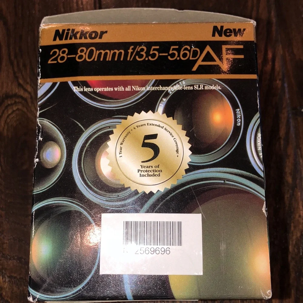 Nikon 28-80 mm camera lens